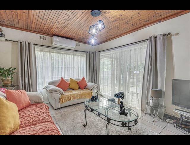 3 BEDROOM HOUSE FOR SALE IN NORTHDENE